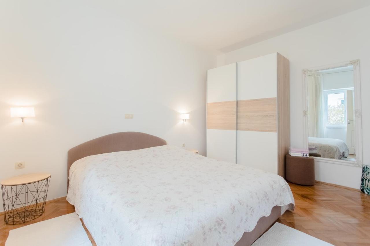 Apartments Kadenca Omiš Exteriör bild