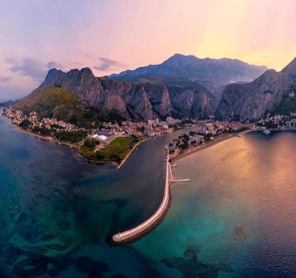 Apartments Kadenca Omiš Exteriör bild