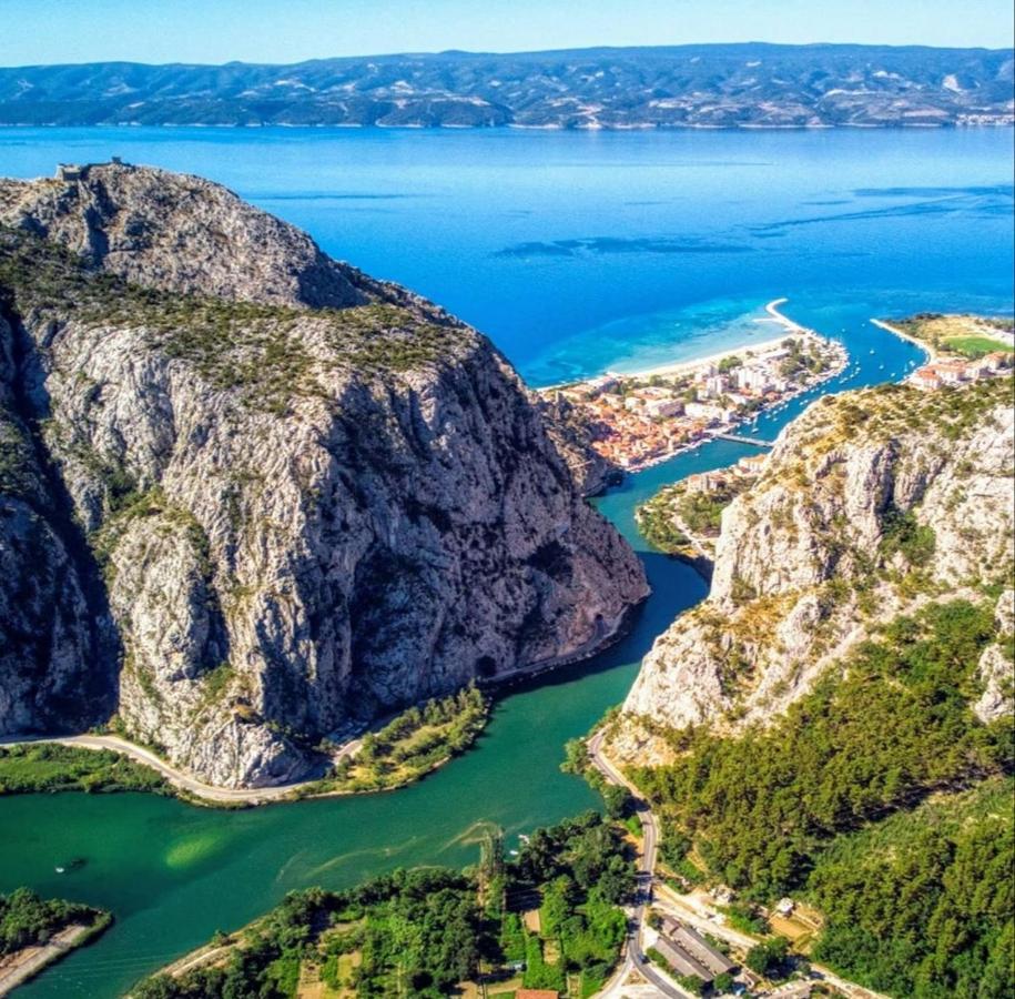 Apartments Kadenca Omiš Exteriör bild
